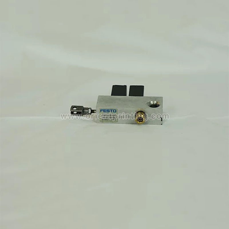 Cylinder/Valve unit D10 H6 dw F4.335.004 /04  For Heidelberg XL105